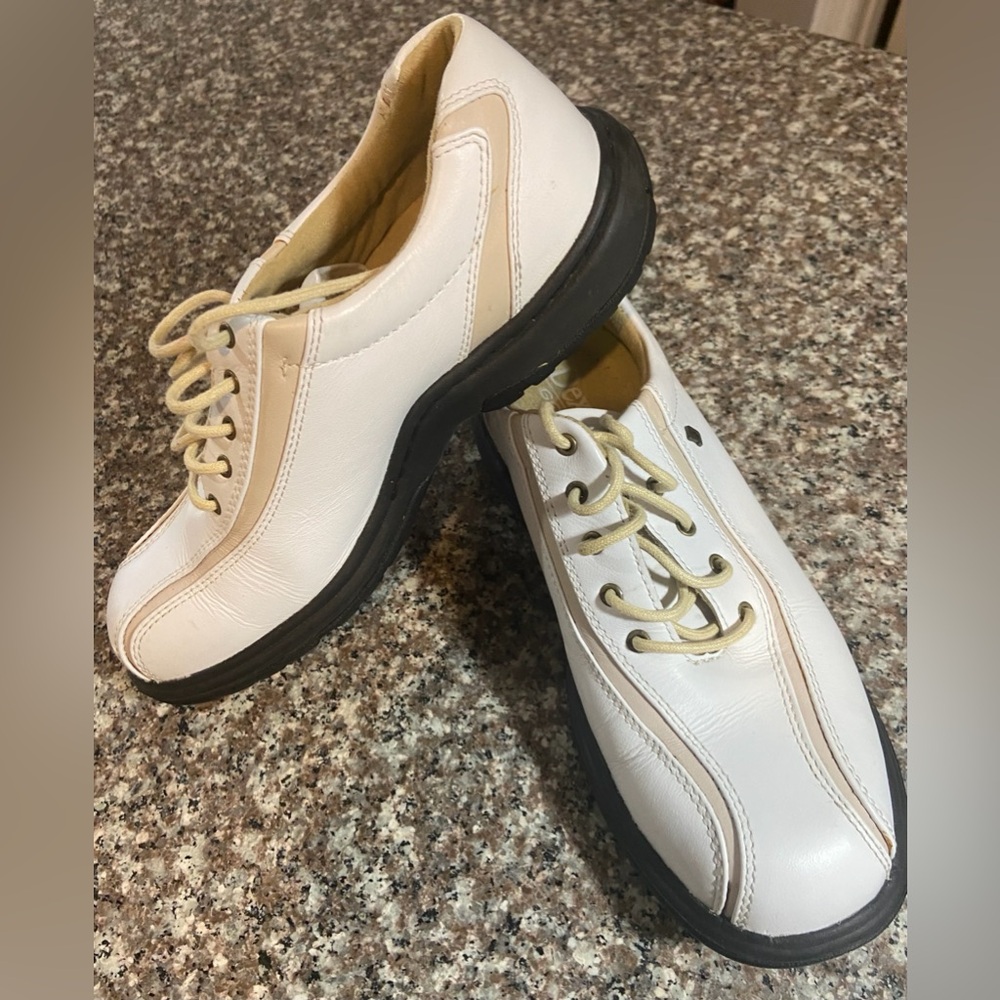 Classic ⛳️Dexter golf shoes. Size 6m. White and cream. - Picture 2 of 11